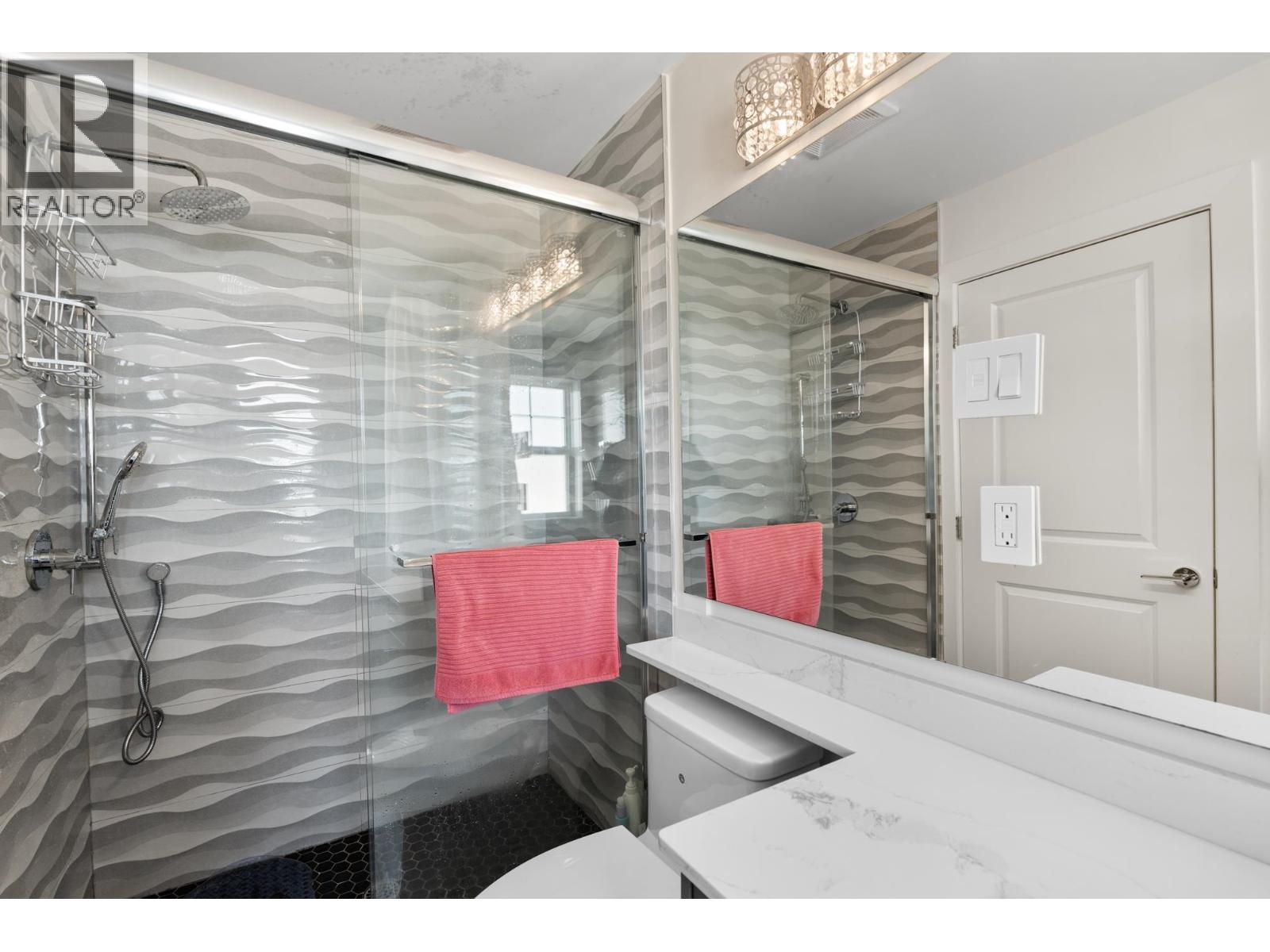 8 9219 WILLIAMS ROAD, Richmond