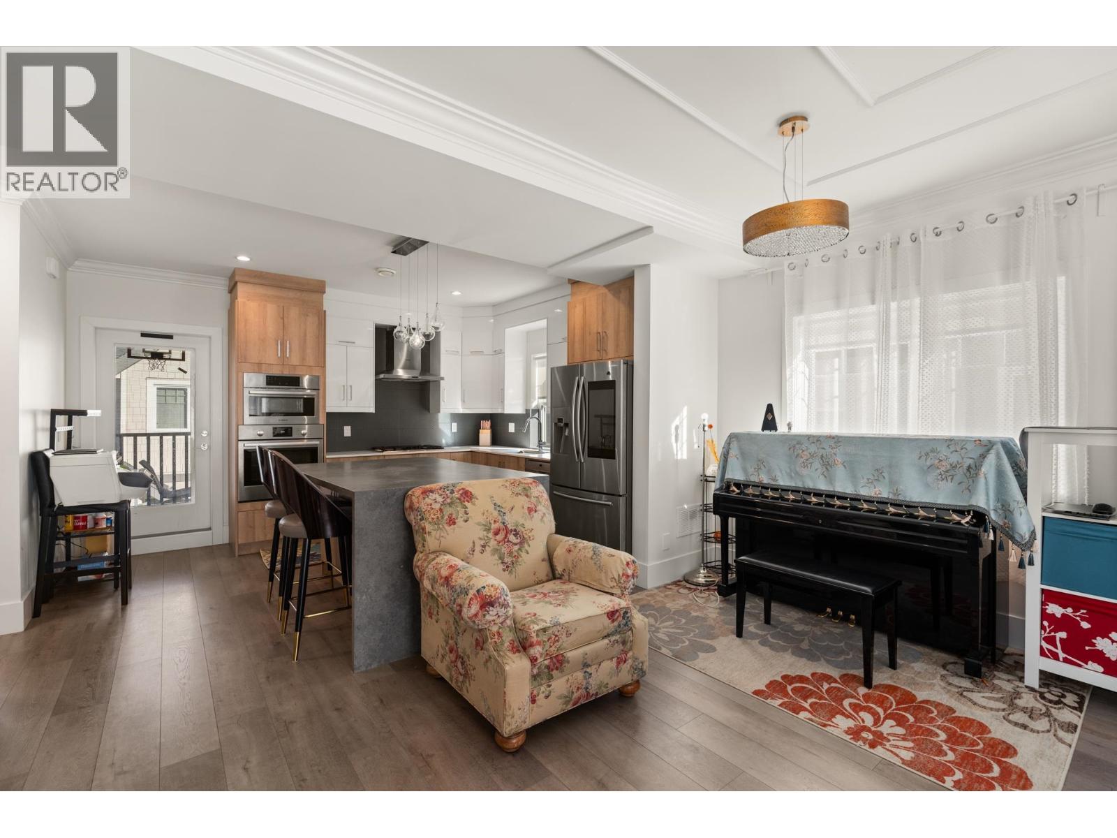 8 9219 WILLIAMS ROAD, Richmond