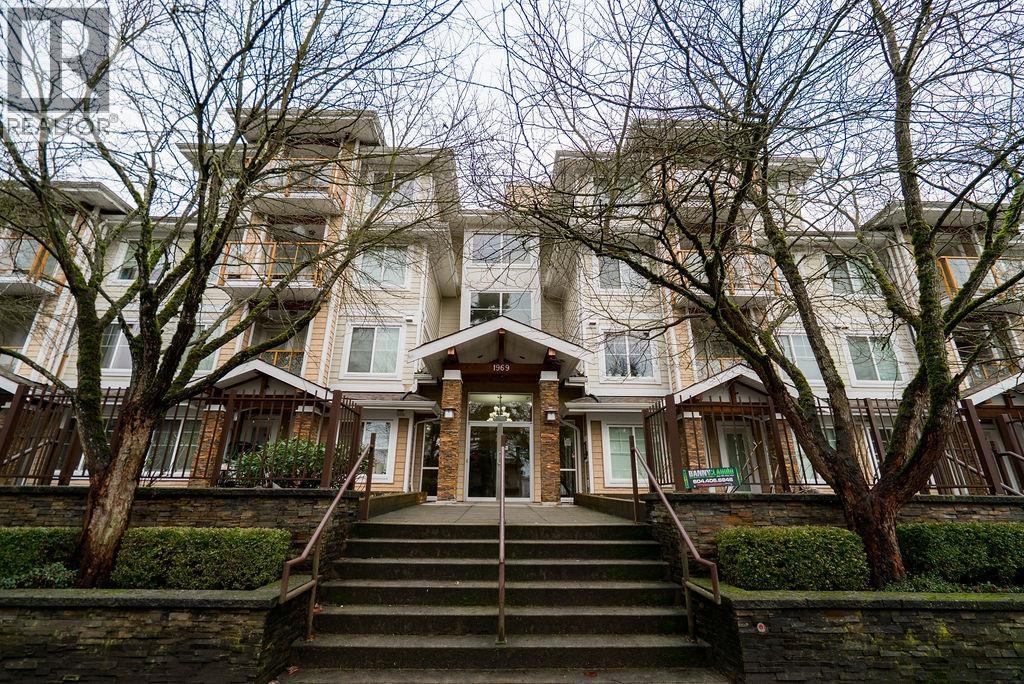 111 1969 WESTMINSTER AVENUE, Port Coquitlam