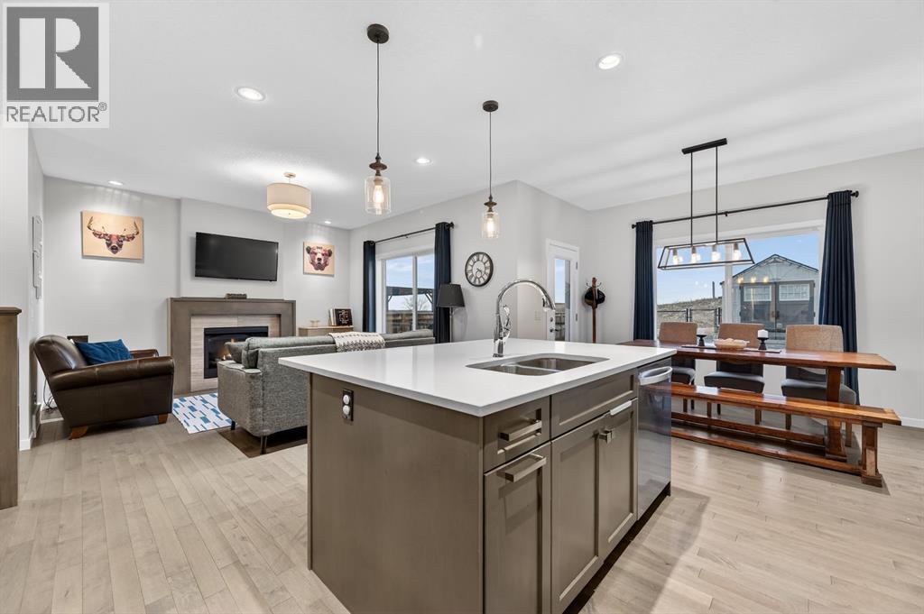 73 FIRESIDE Cove, Cochrane