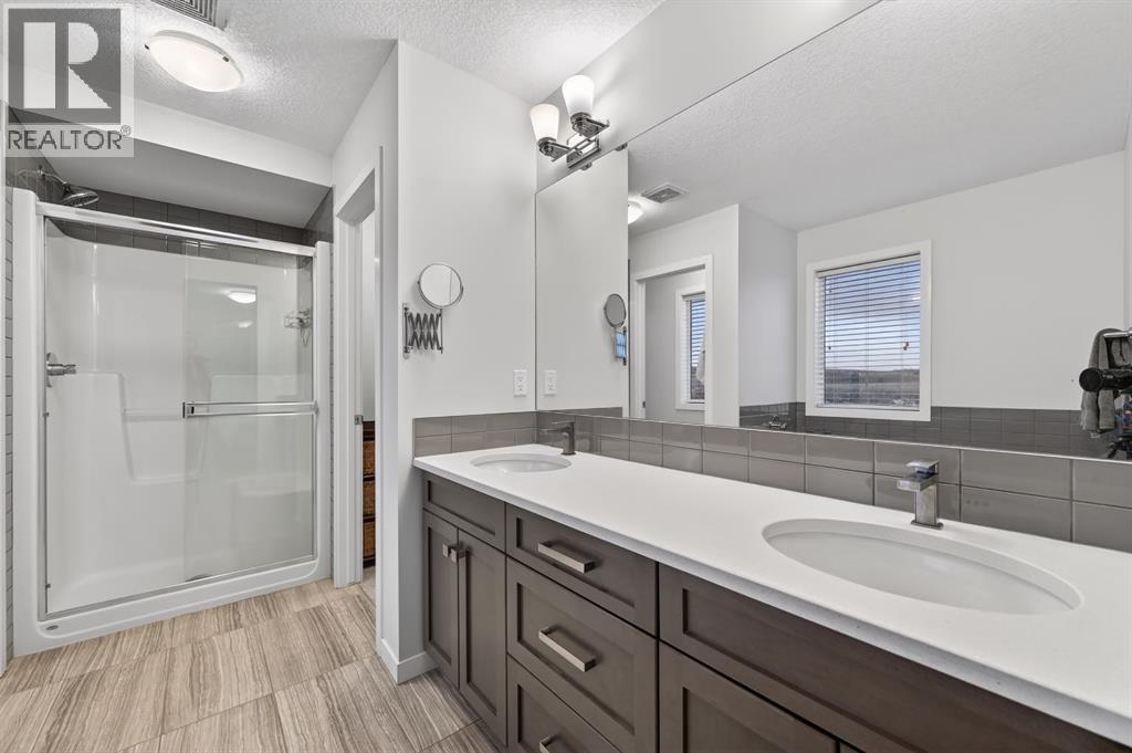 73 FIRESIDE Cove, Cochrane