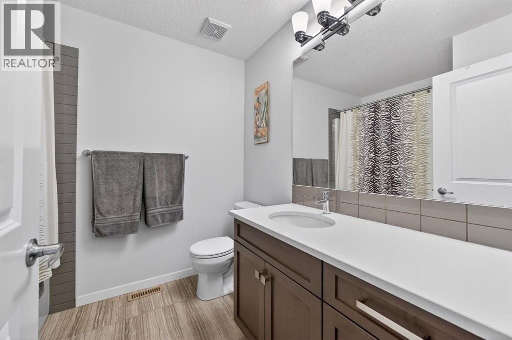 73 FIRESIDE Cove, Cochrane