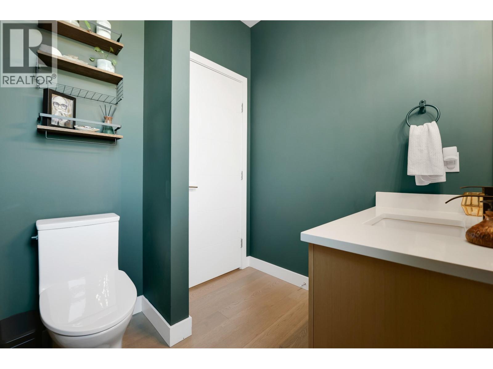 39262 FALCON CRESCENT, Squamish