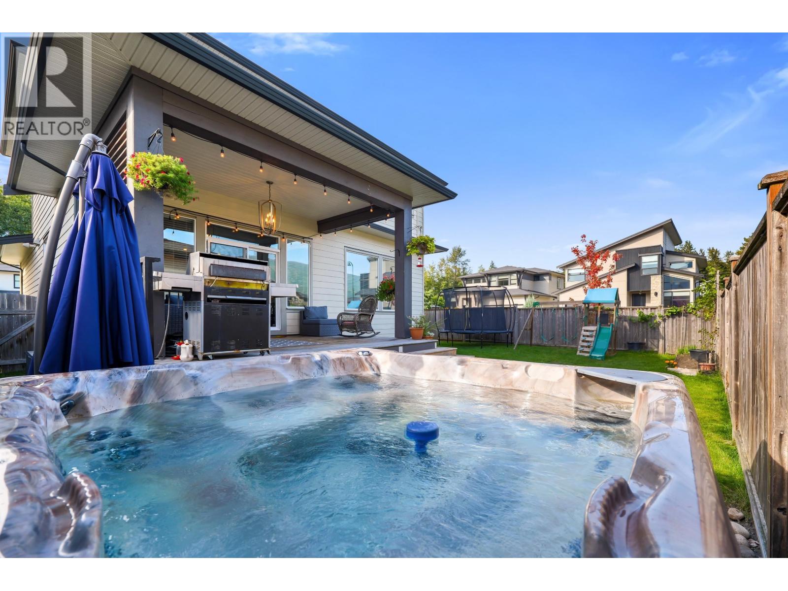 39262 FALCON CRESCENT, Squamish