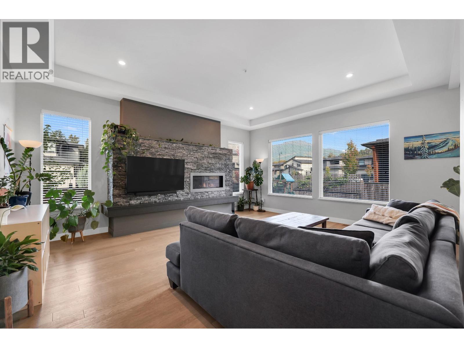 39262 FALCON CRESCENT, Squamish