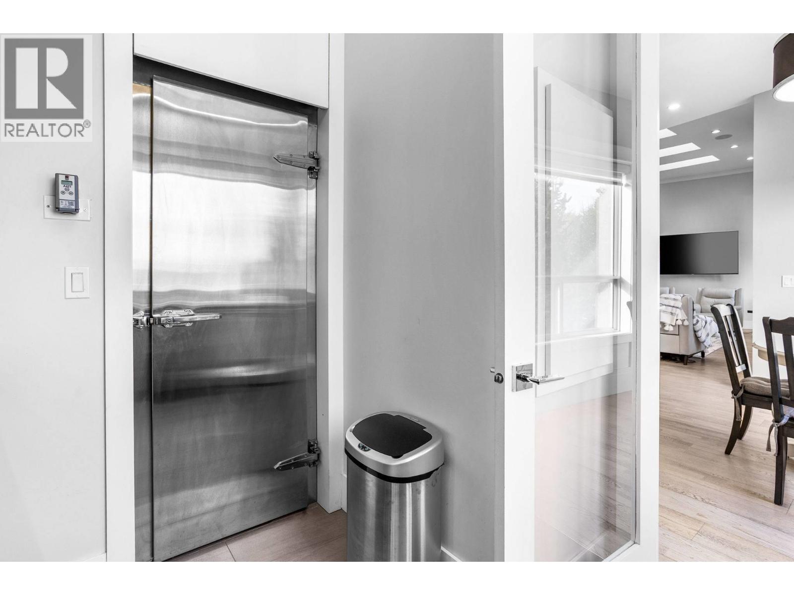 8656 GILLEY AVENUE, Burnaby