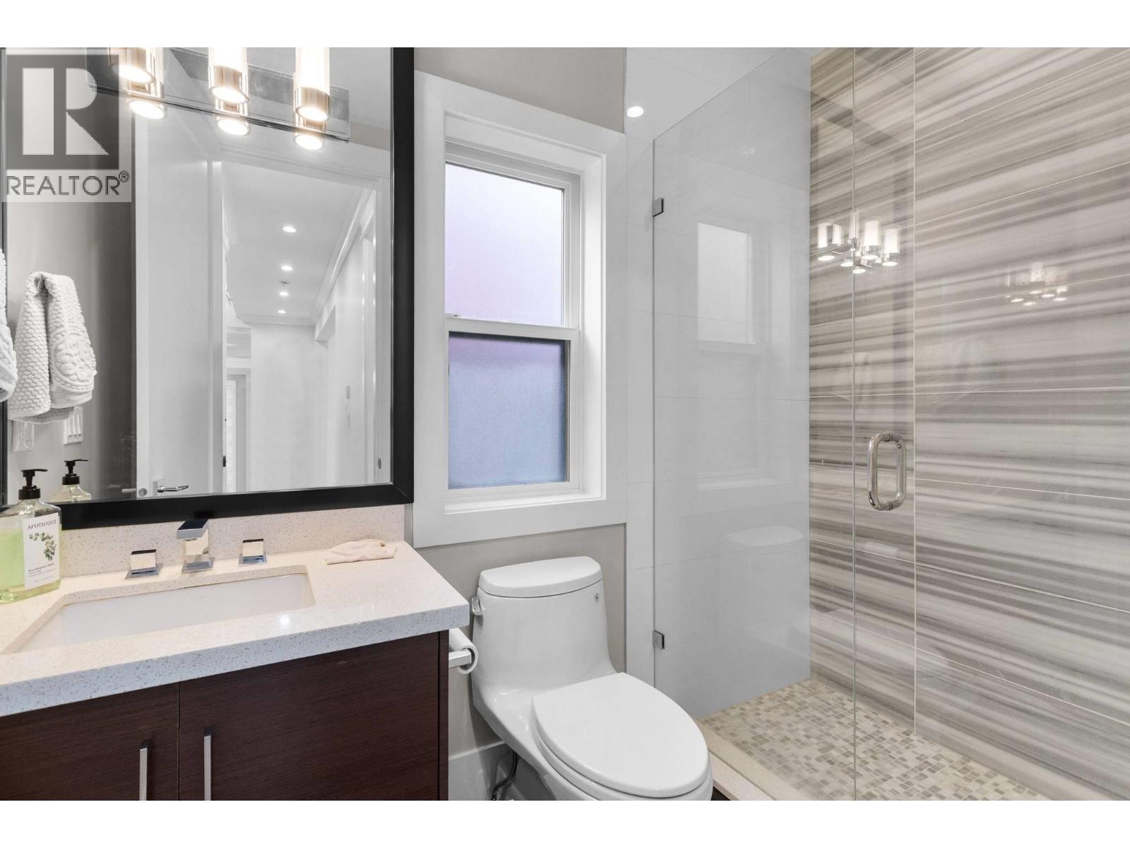 8656 GILLEY AVENUE, Burnaby