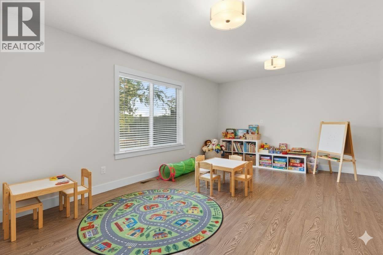 8656 GILLEY AVENUE, Burnaby