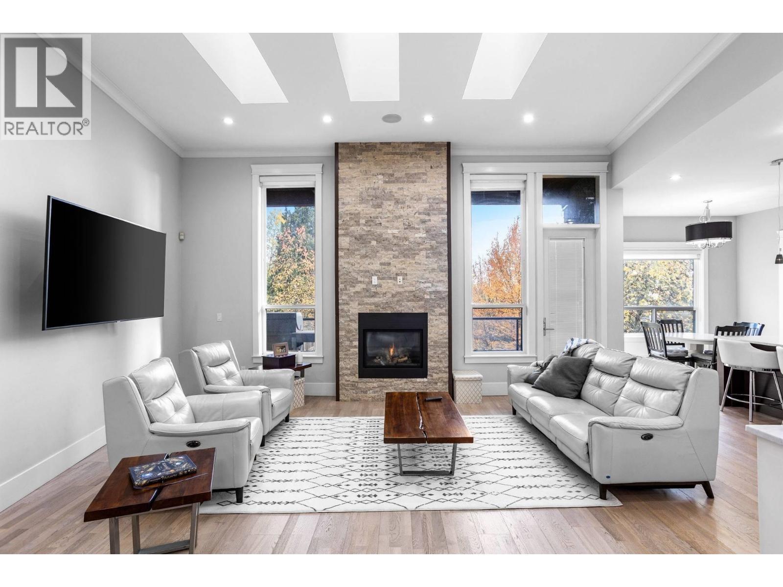 8656 GILLEY AVENUE, Burnaby