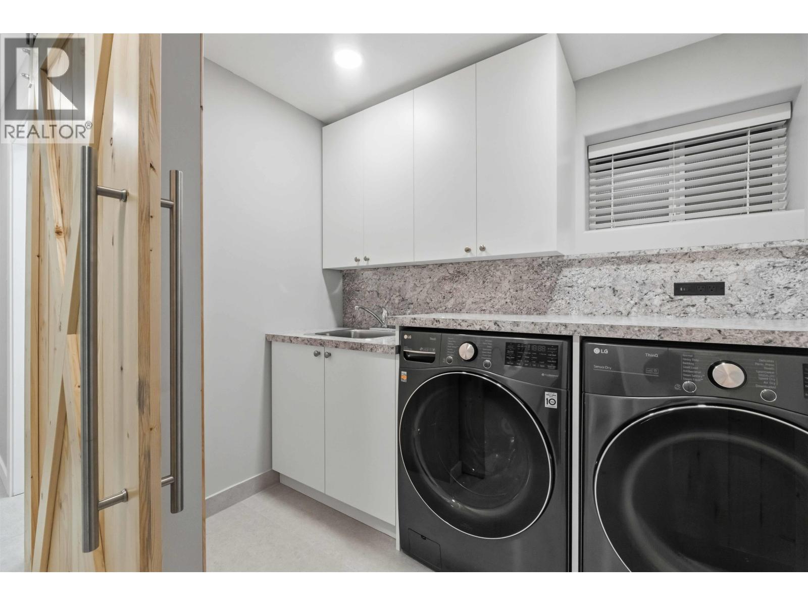 21101 119 AVENUE, Maple Ridge