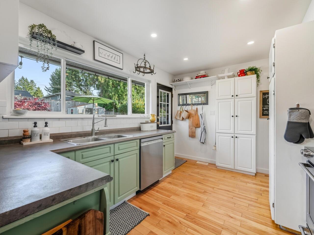 9492 113B Street, Delta