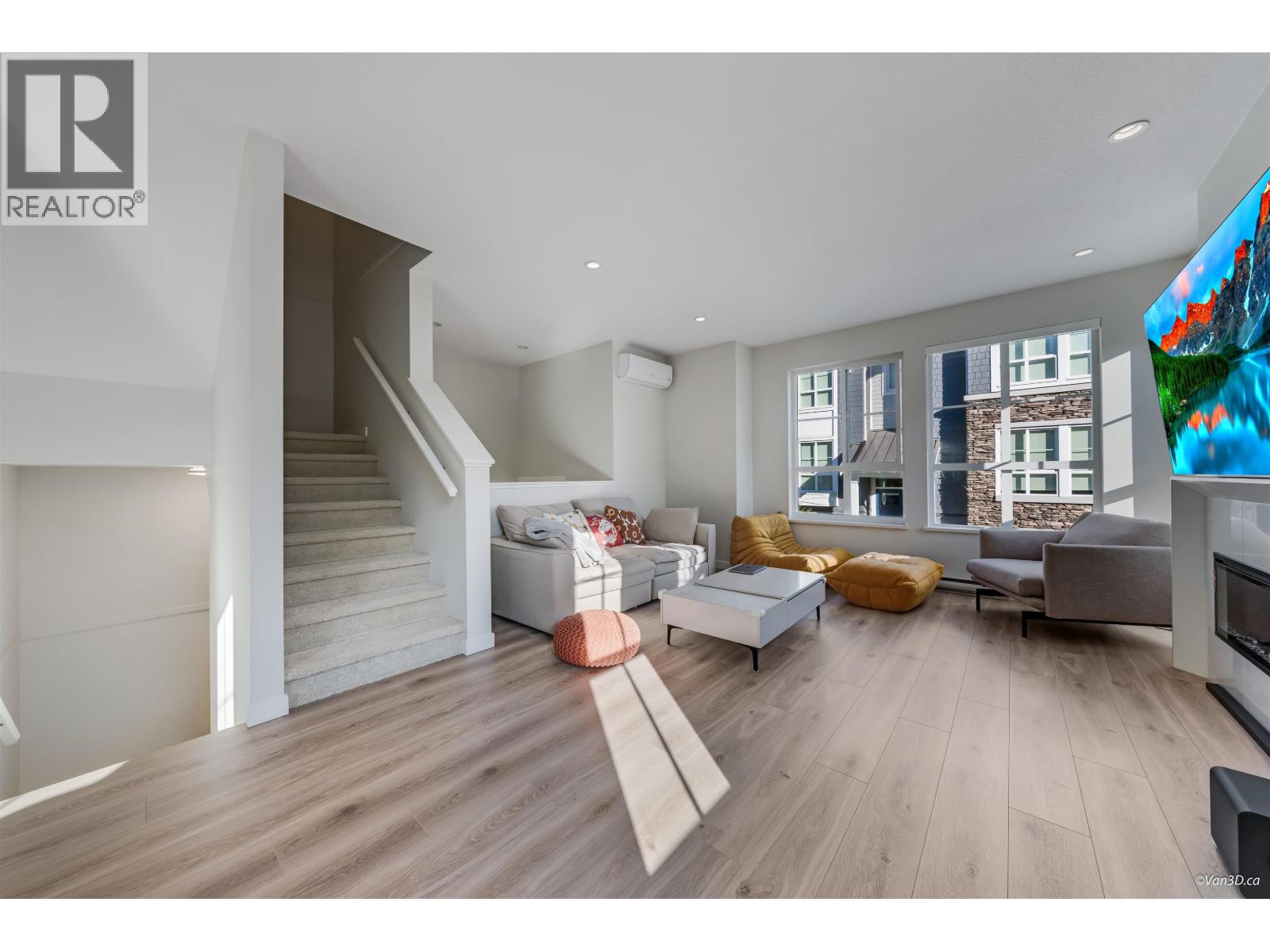 #16-5311 ADMIRAL Way, Delta