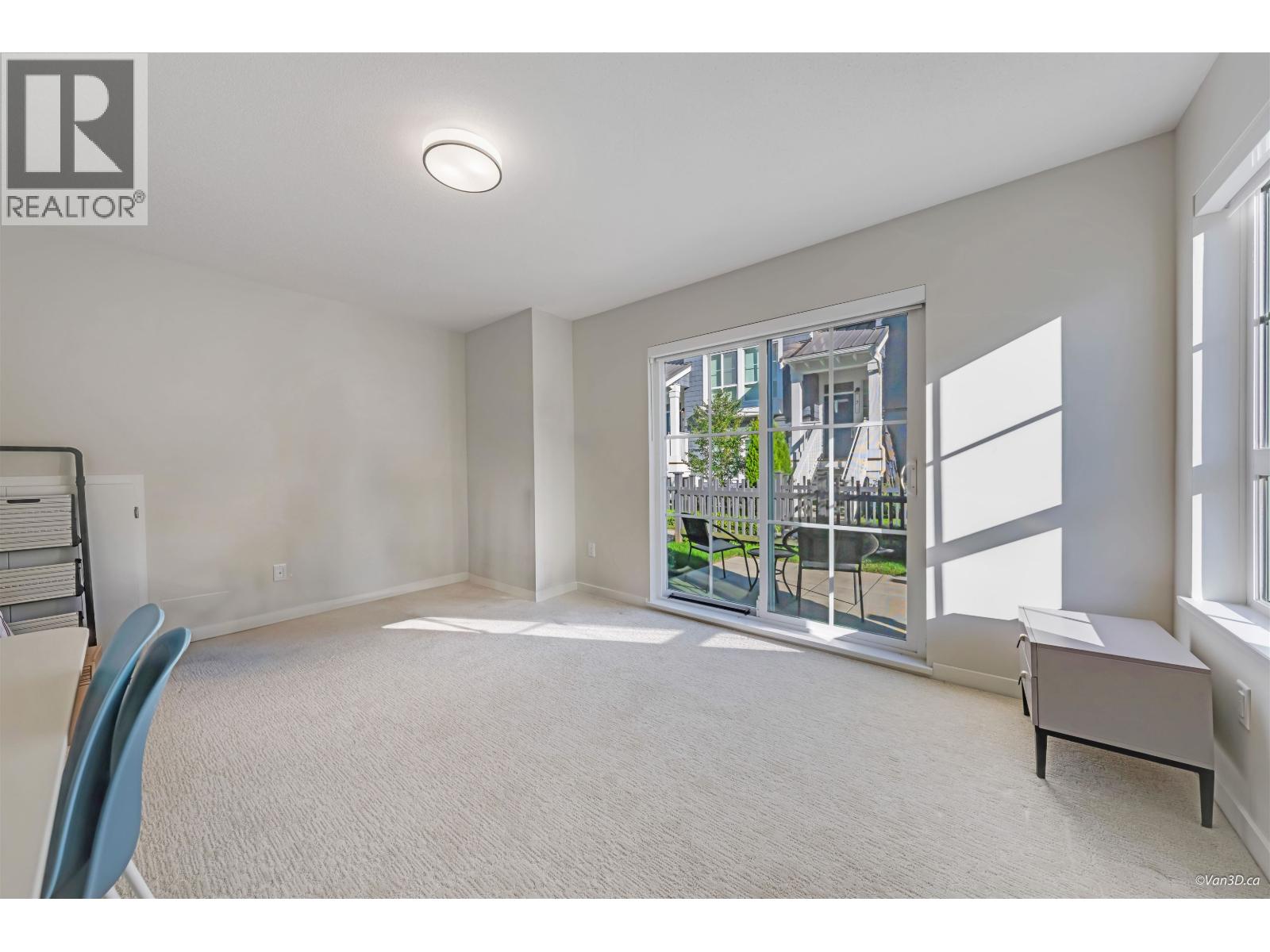 #16-5311 ADMIRAL Way, Delta