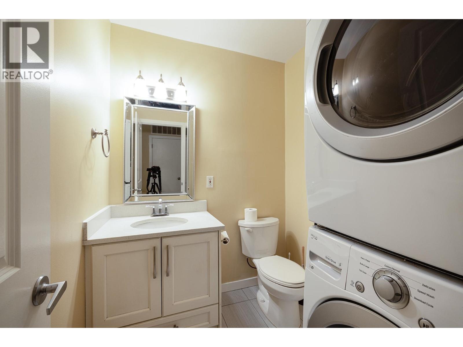 111 BONNYMUIR DRIVE, West Vancouver