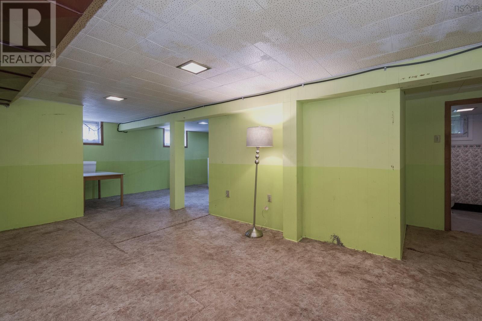 Property 19 of 34 of 28 Piers Avenue