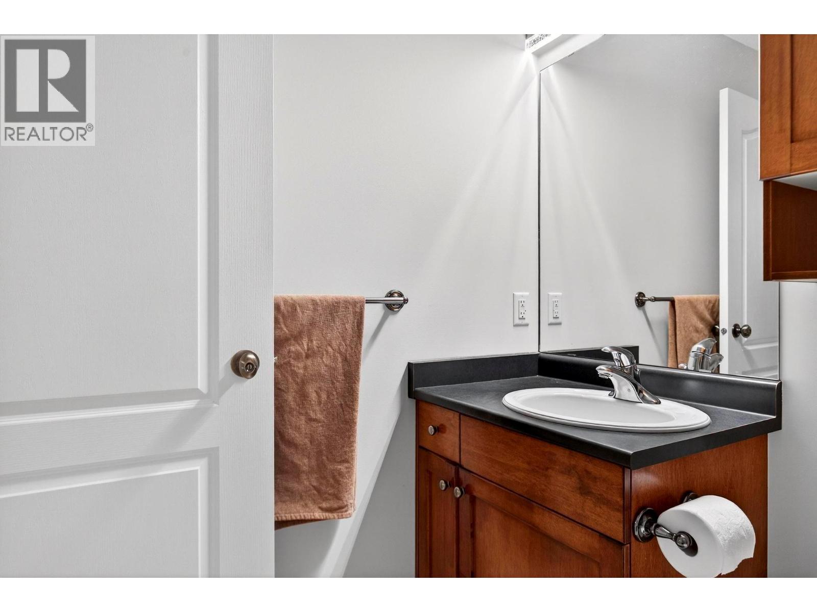 1 1450 Rose Meadow Drive, West Kelowna