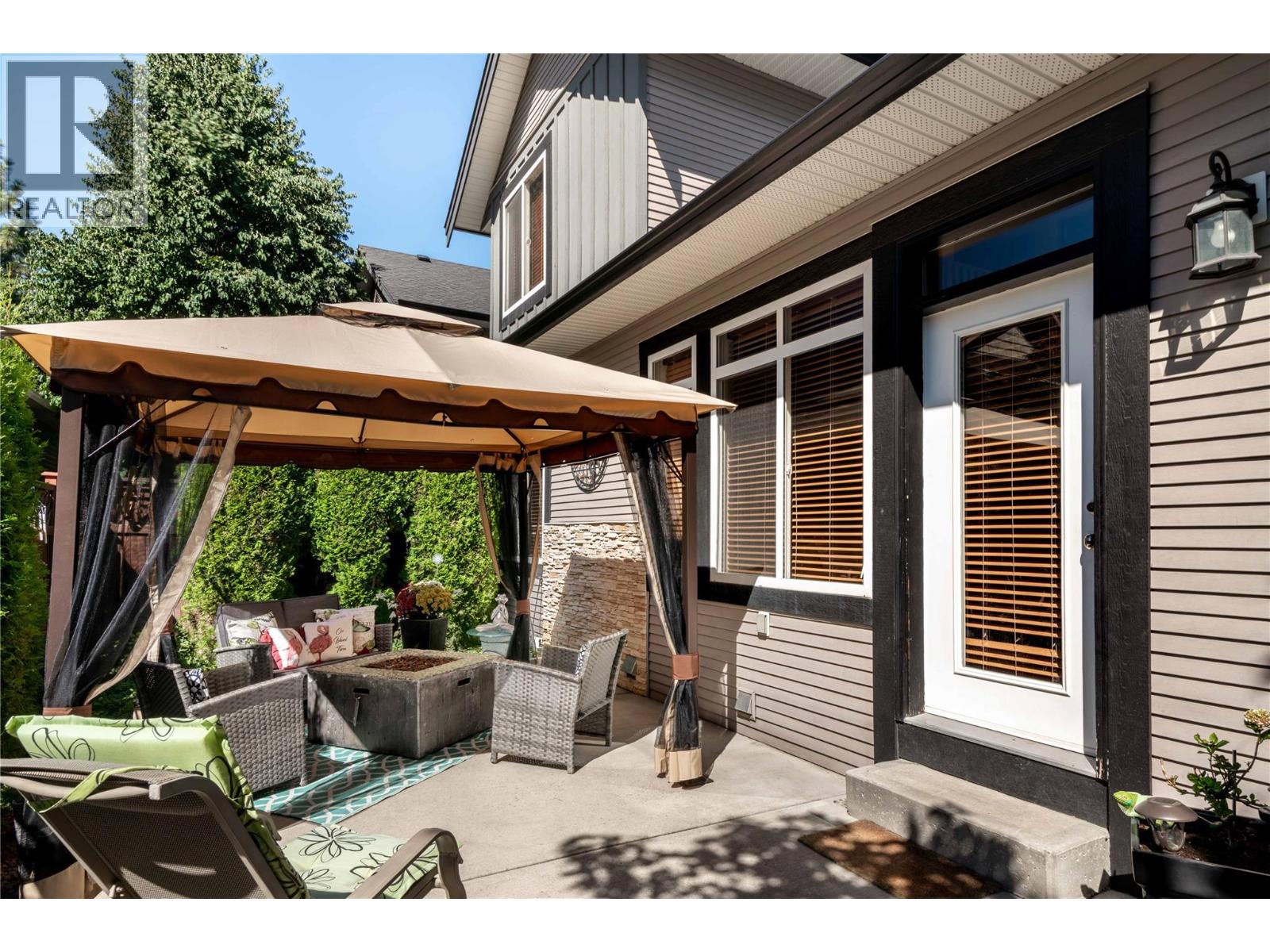 1 1450 Rose Meadow Drive, West Kelowna