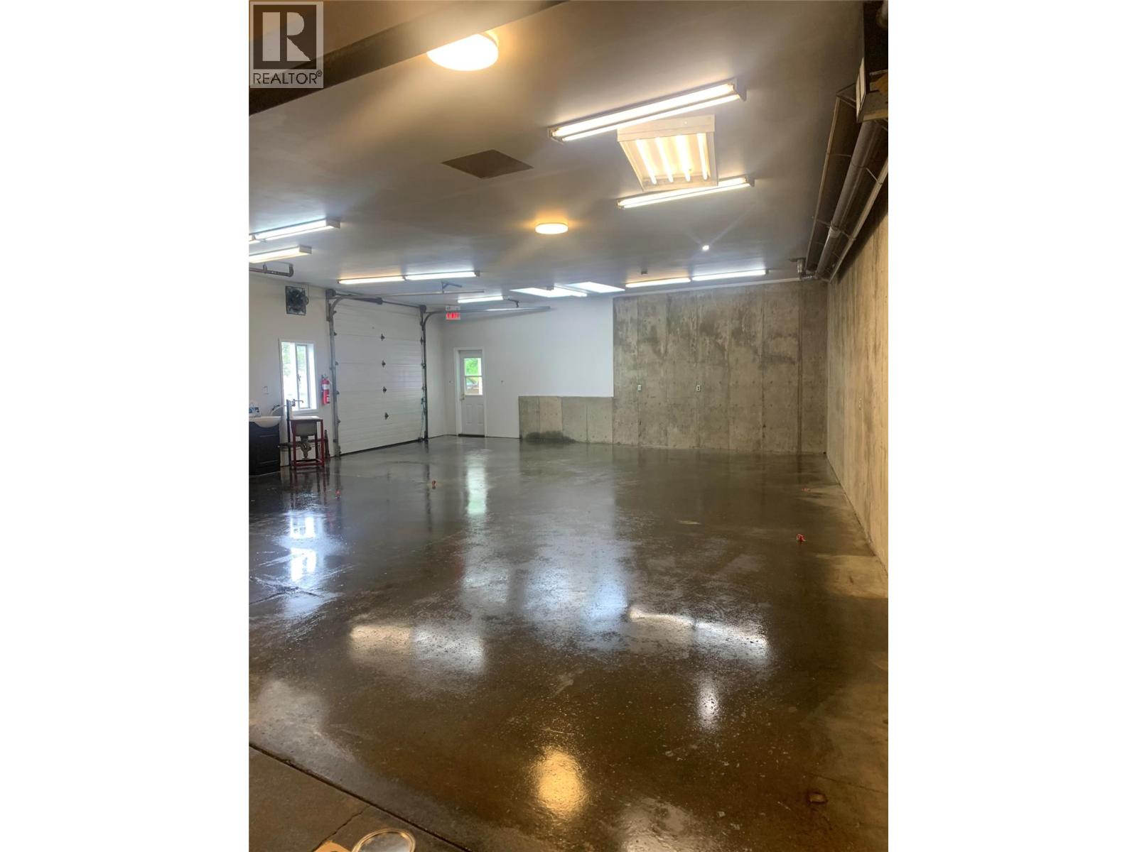 915 Front Street - 14