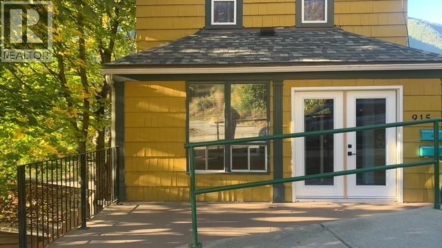 915 Front Street - 18