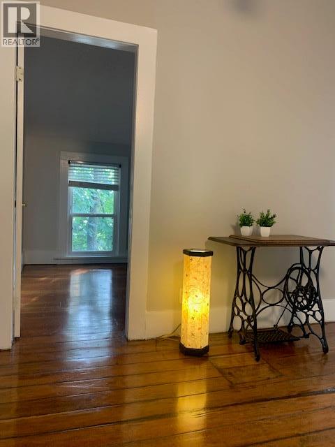 915 Front Street - 8