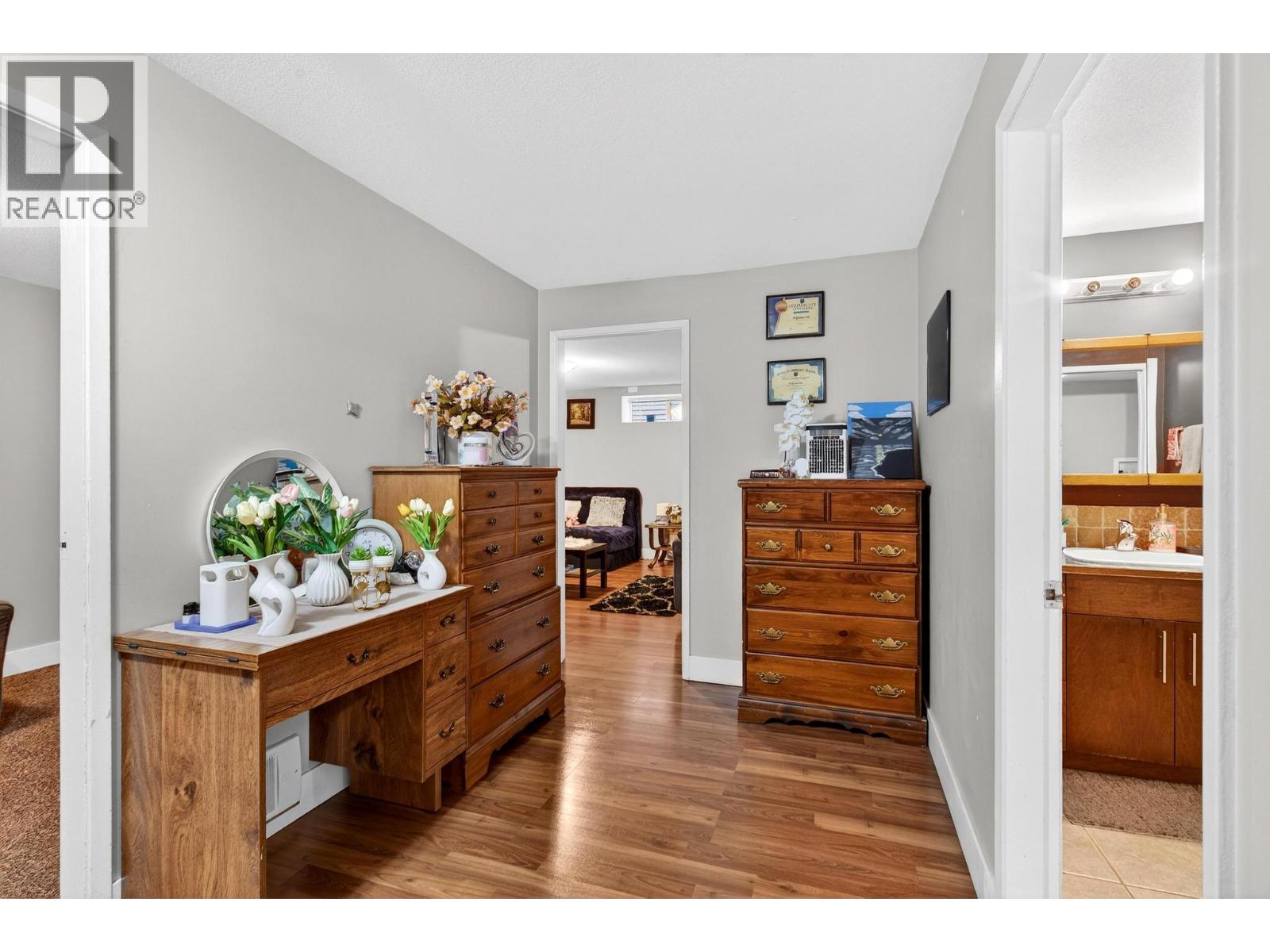  260 Ponto Road, Kelowna