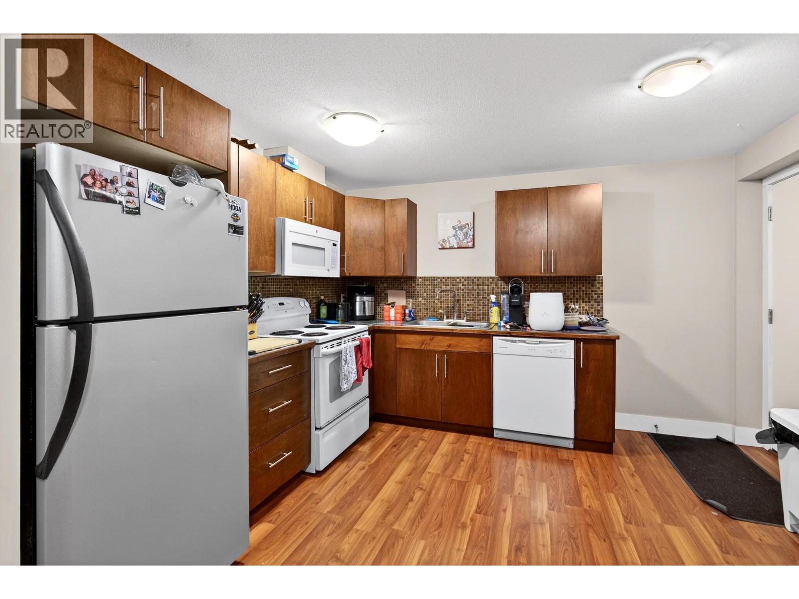  260 Ponto Road, Kelowna