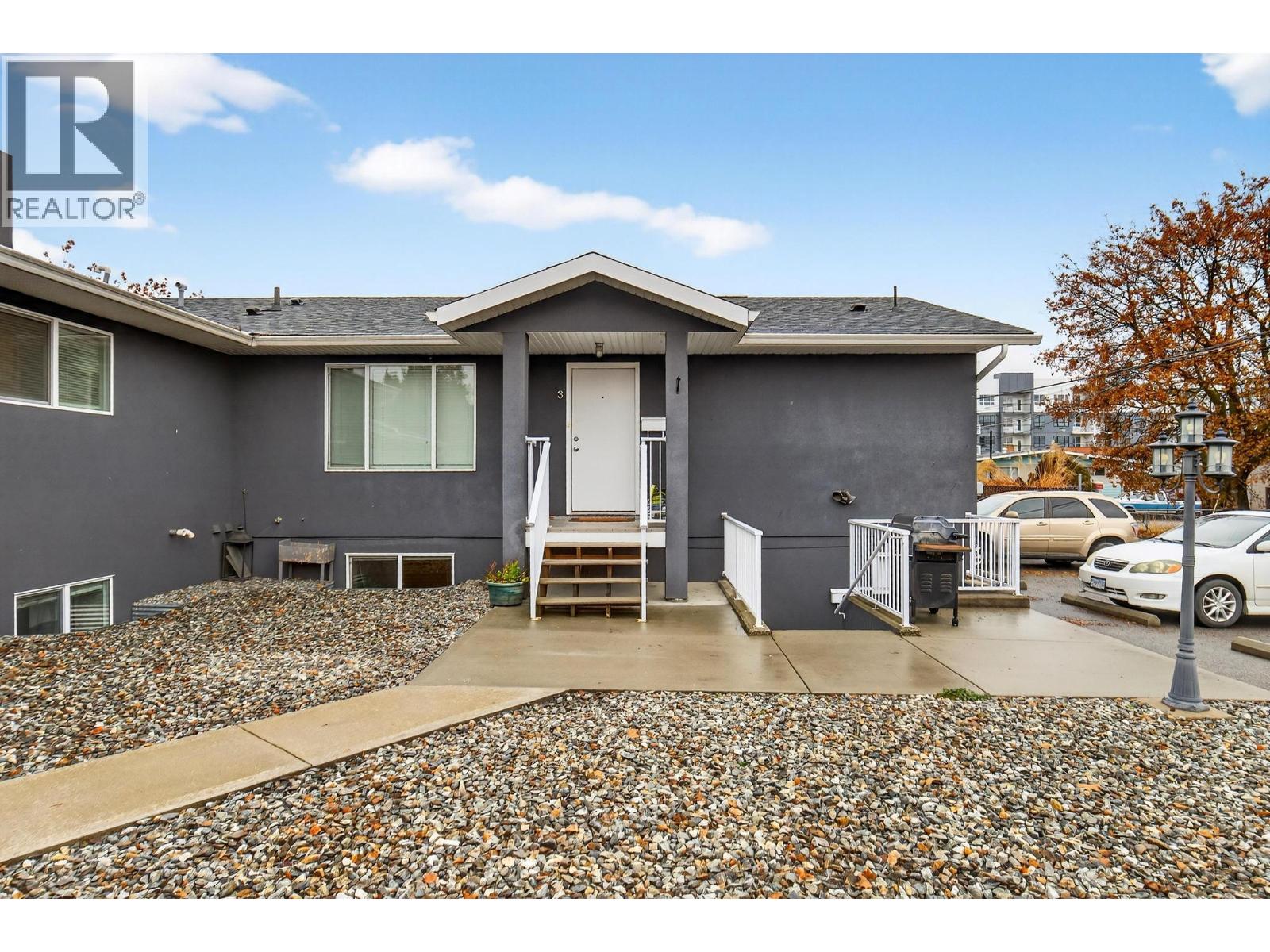  260 Ponto Road, Kelowna