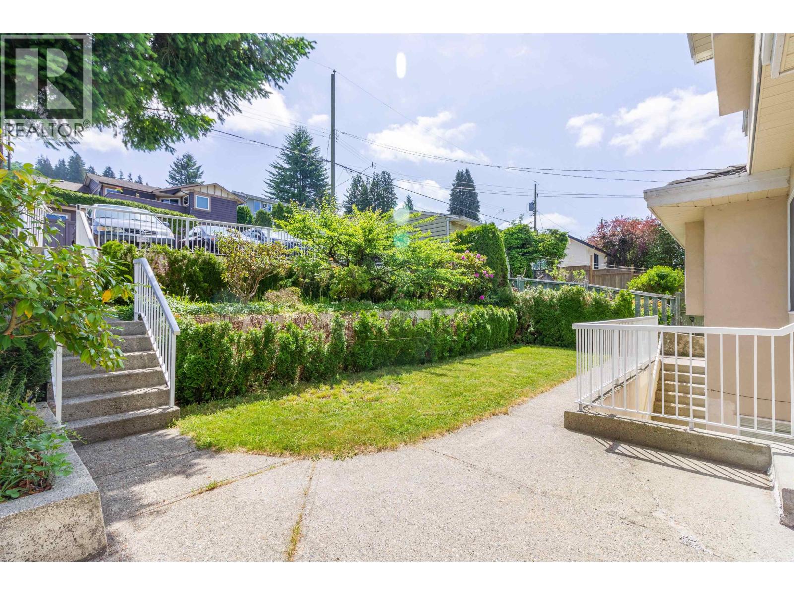 7286 BARNET ROAD, Burnaby