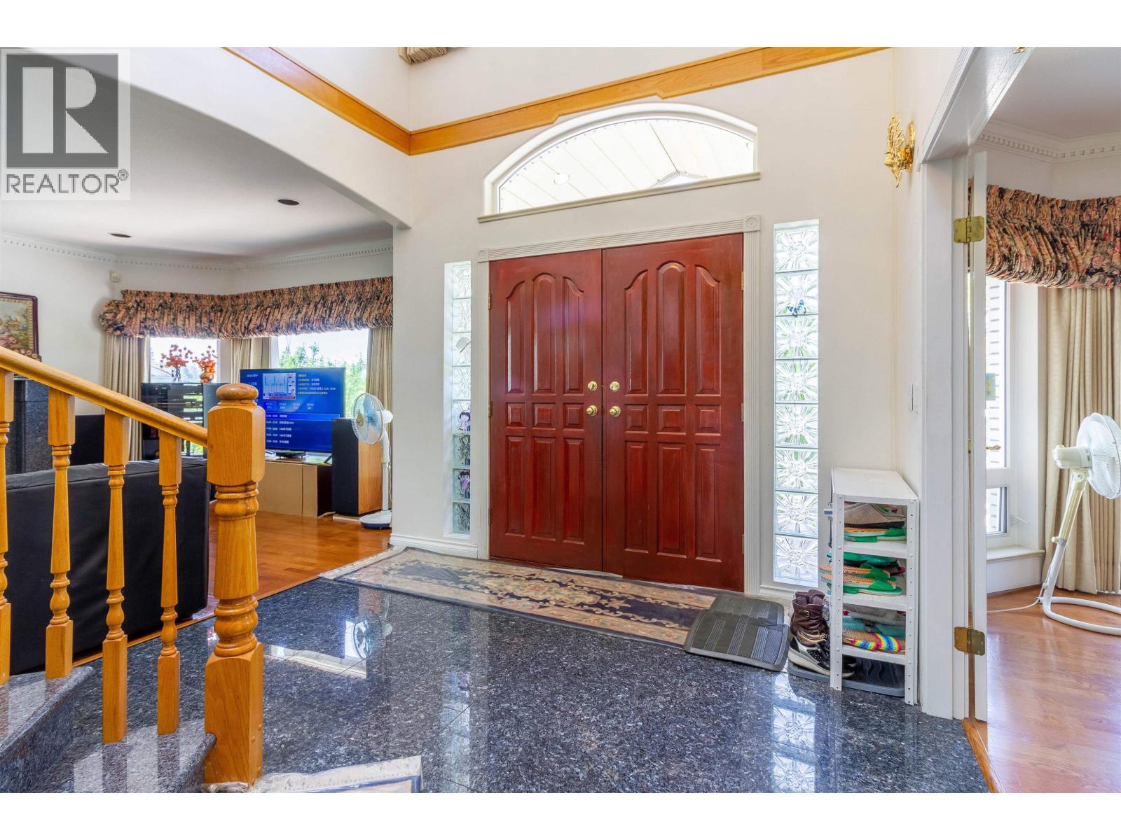 7286 BARNET ROAD, Burnaby