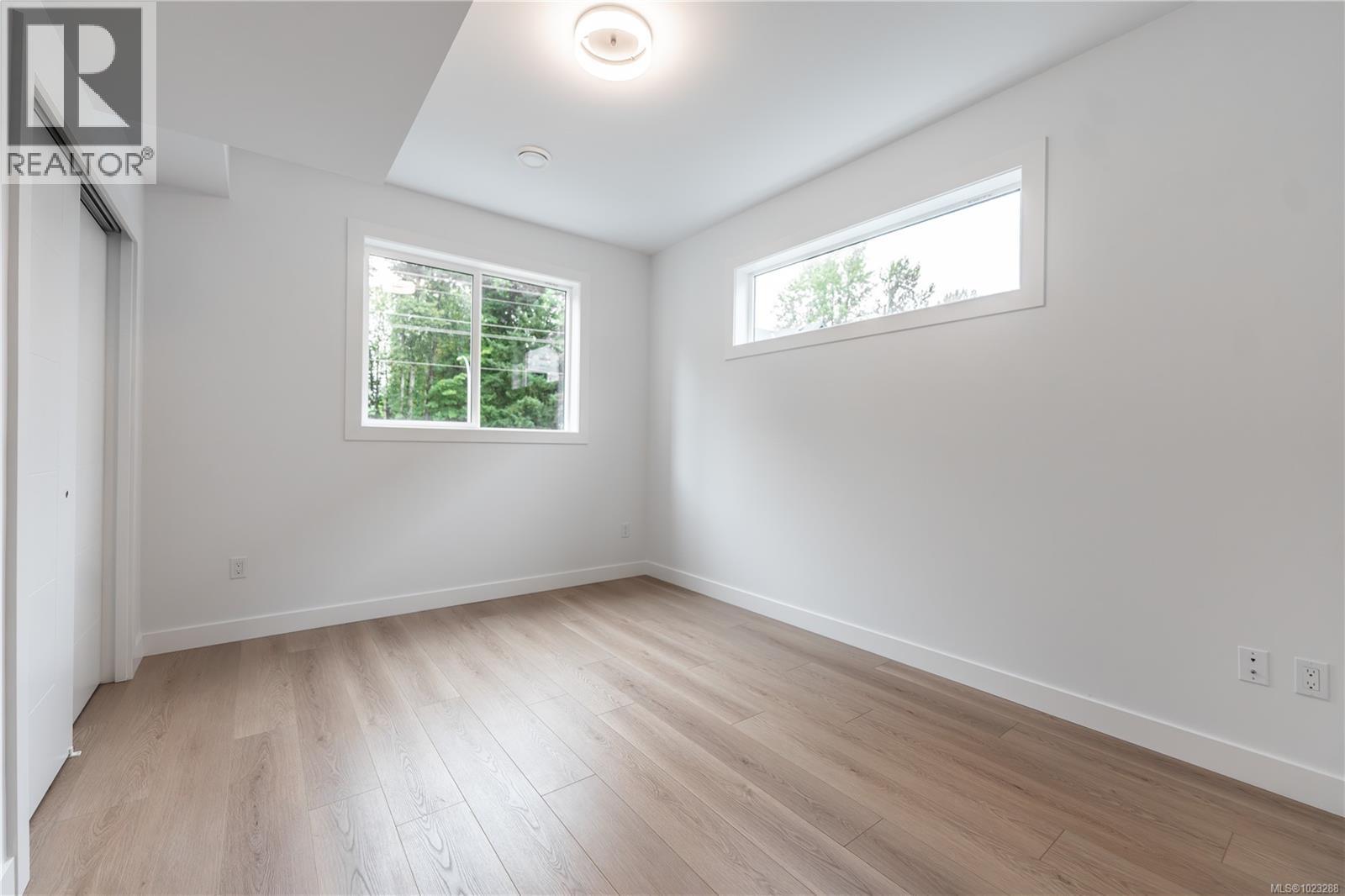 110 Plante Cres, Lake Cowichan