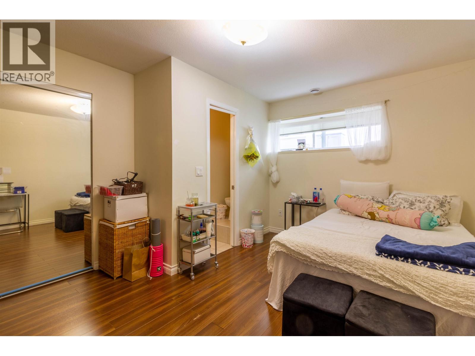 7286 BARNET ROAD, Burnaby