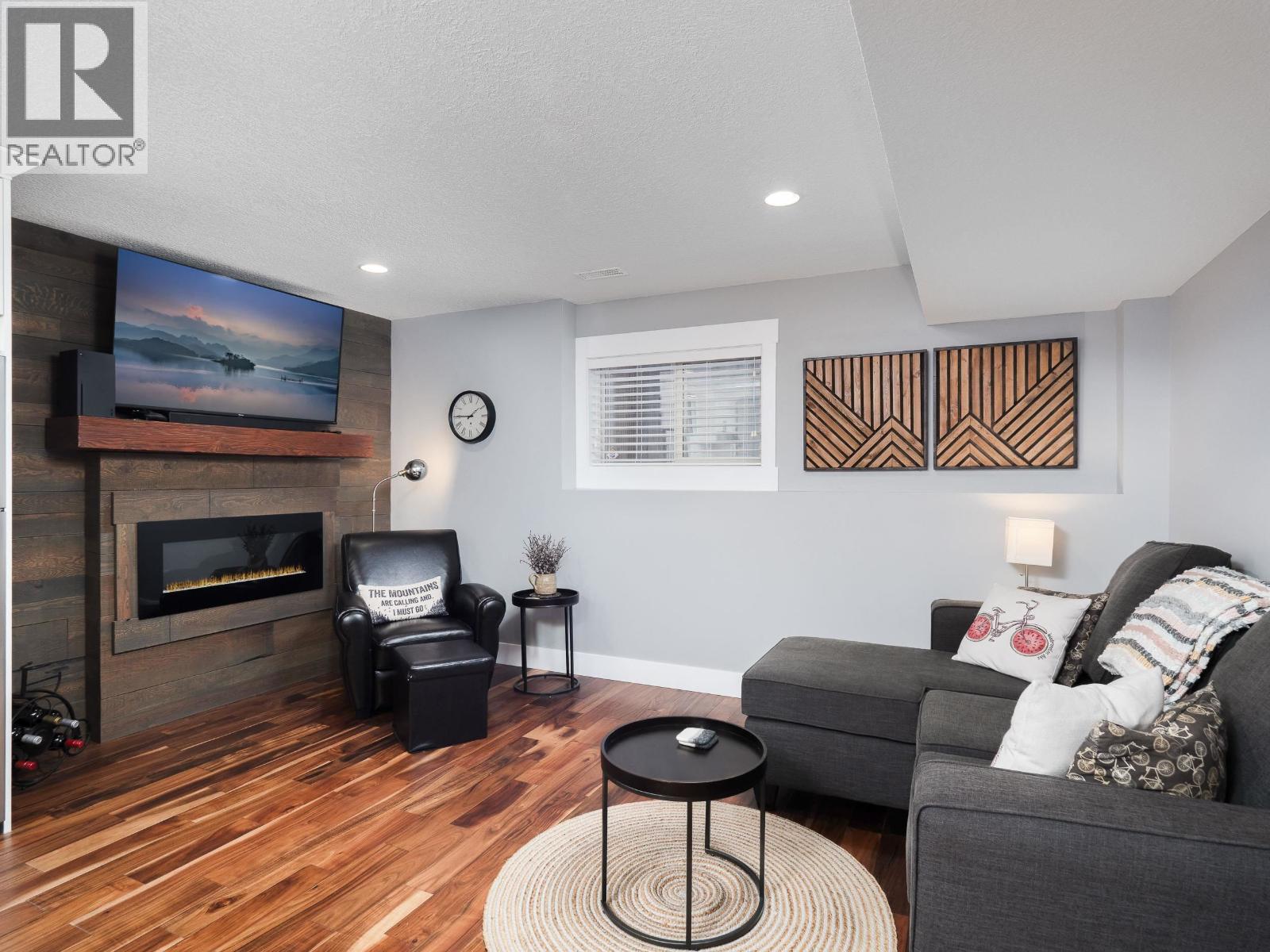 4642 AVTAR PLACE, Prince George