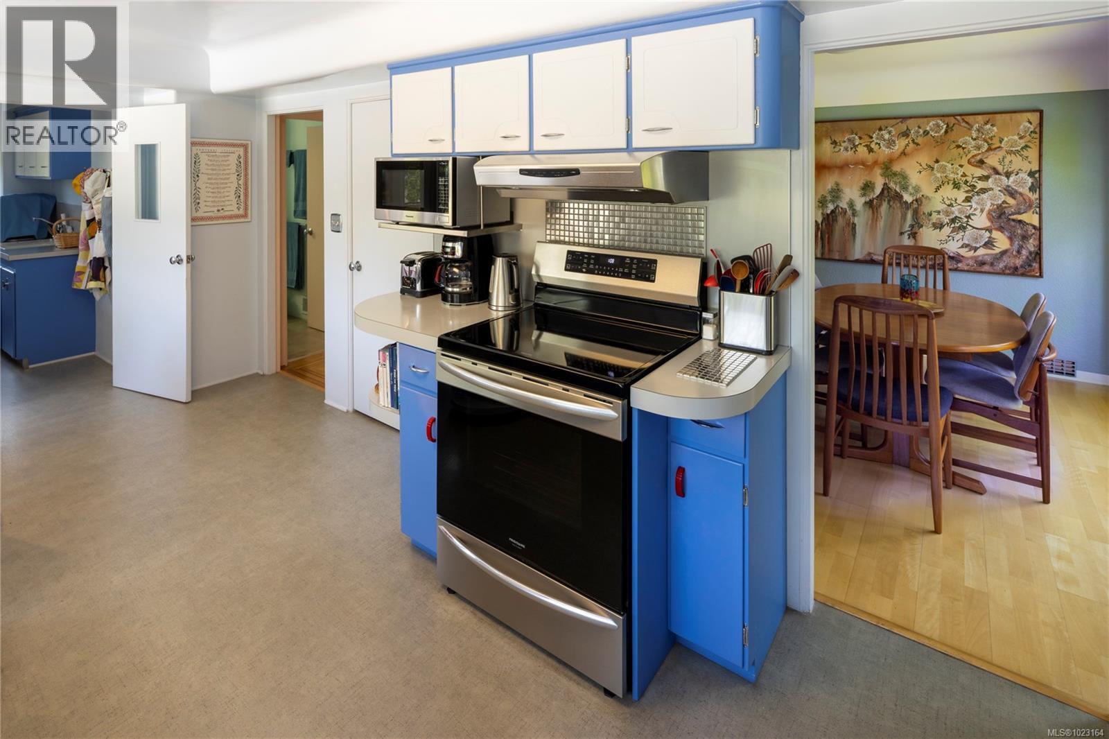  3815 Wilkinson Road, Saanich