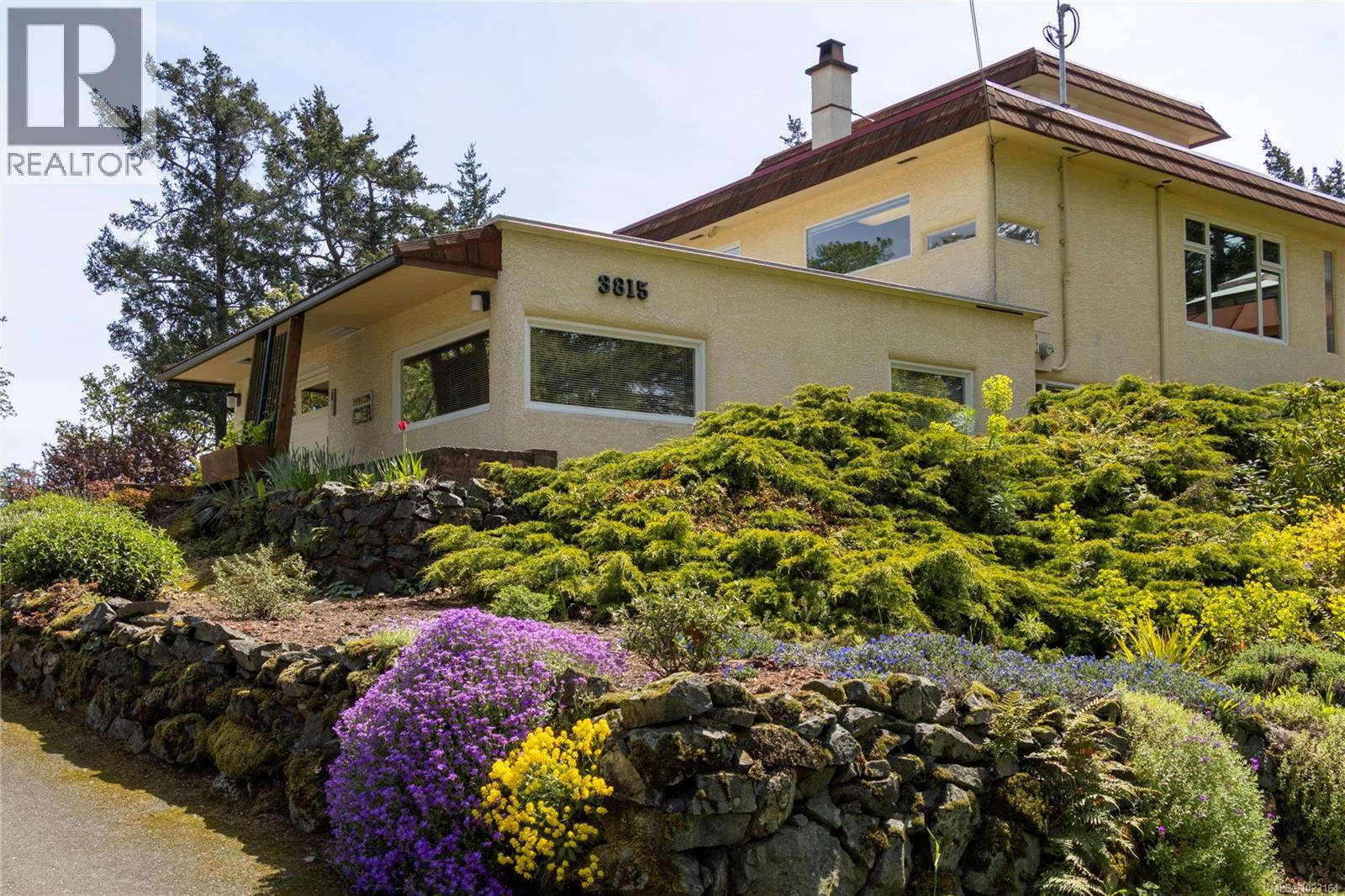  3815 Wilkinson Road, Saanich