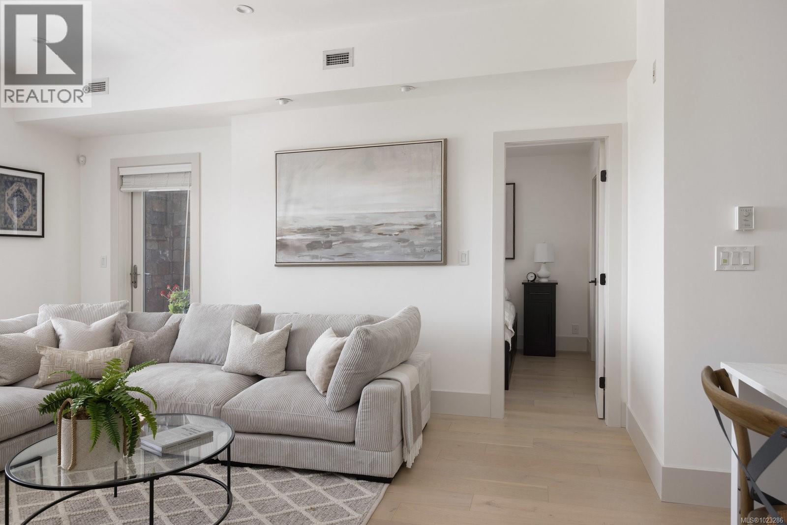 403 1335 Bear Mountain Pkwy, Langford