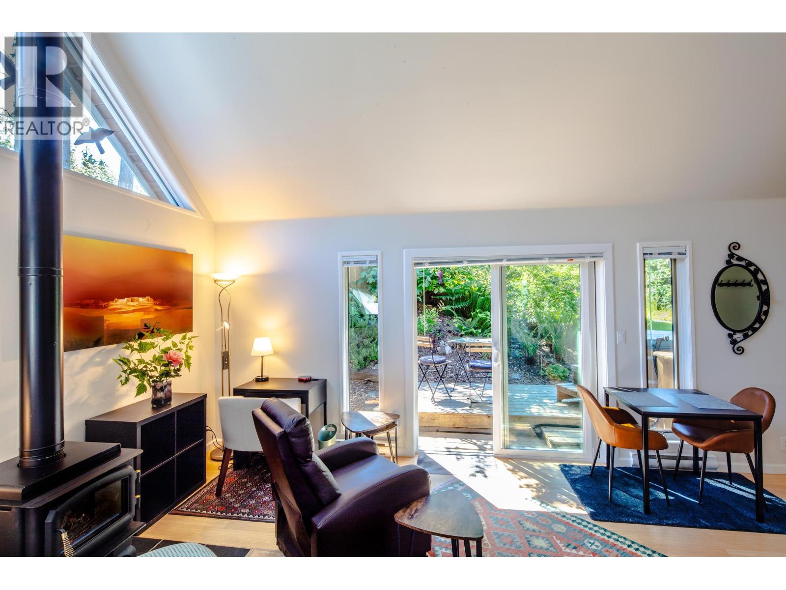 1901 EAST ROAD, Other Islands