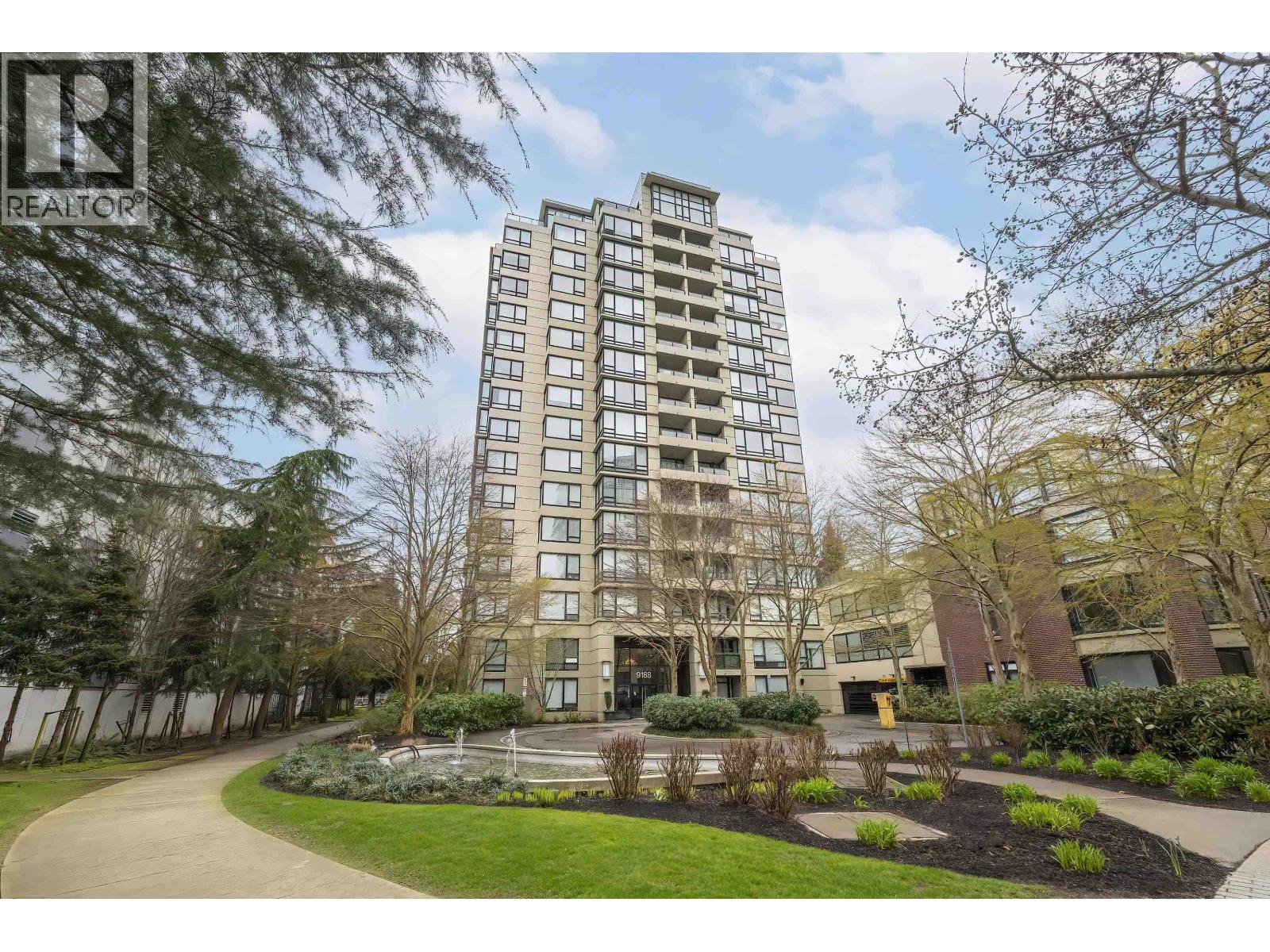 906 9188 HEMLOCK Drive - main photo