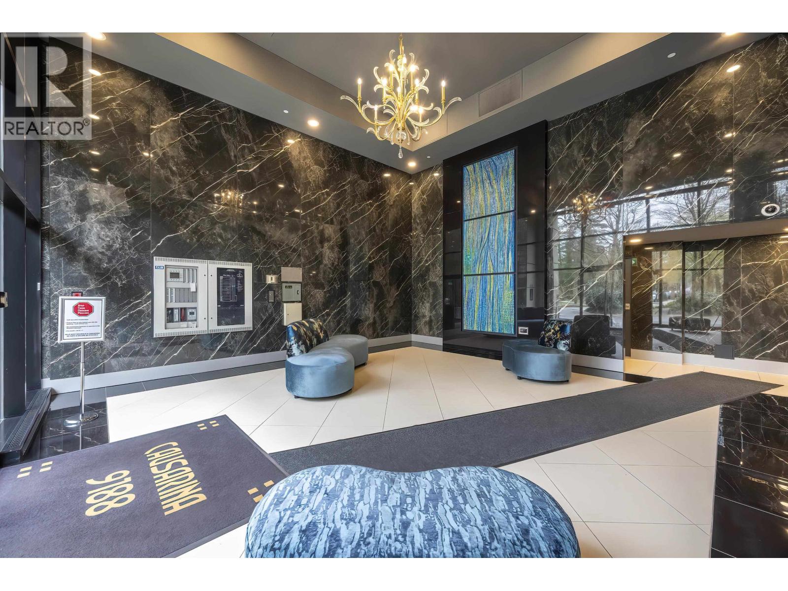 906 9188 HEMLOCK DRIVE