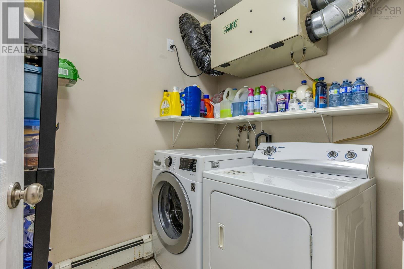 Property 38 of 49 of 95 States Lane