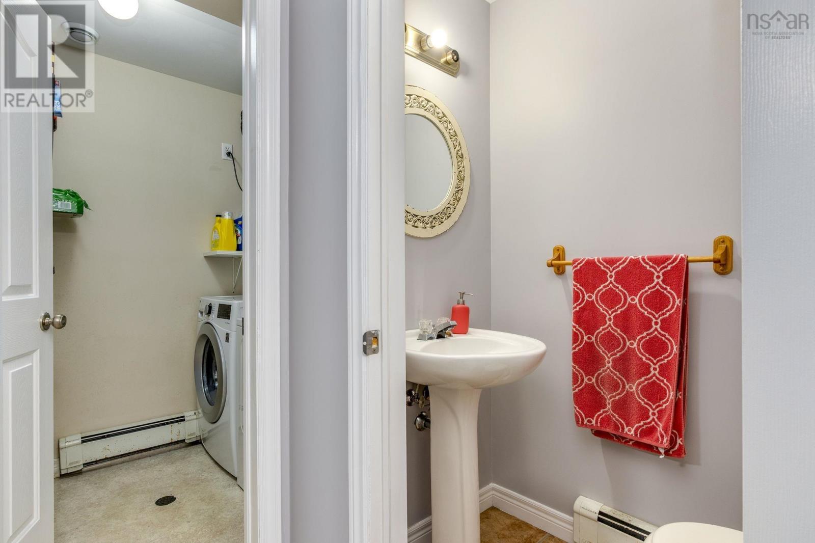 Property 37 of 49 of 95 States Lane