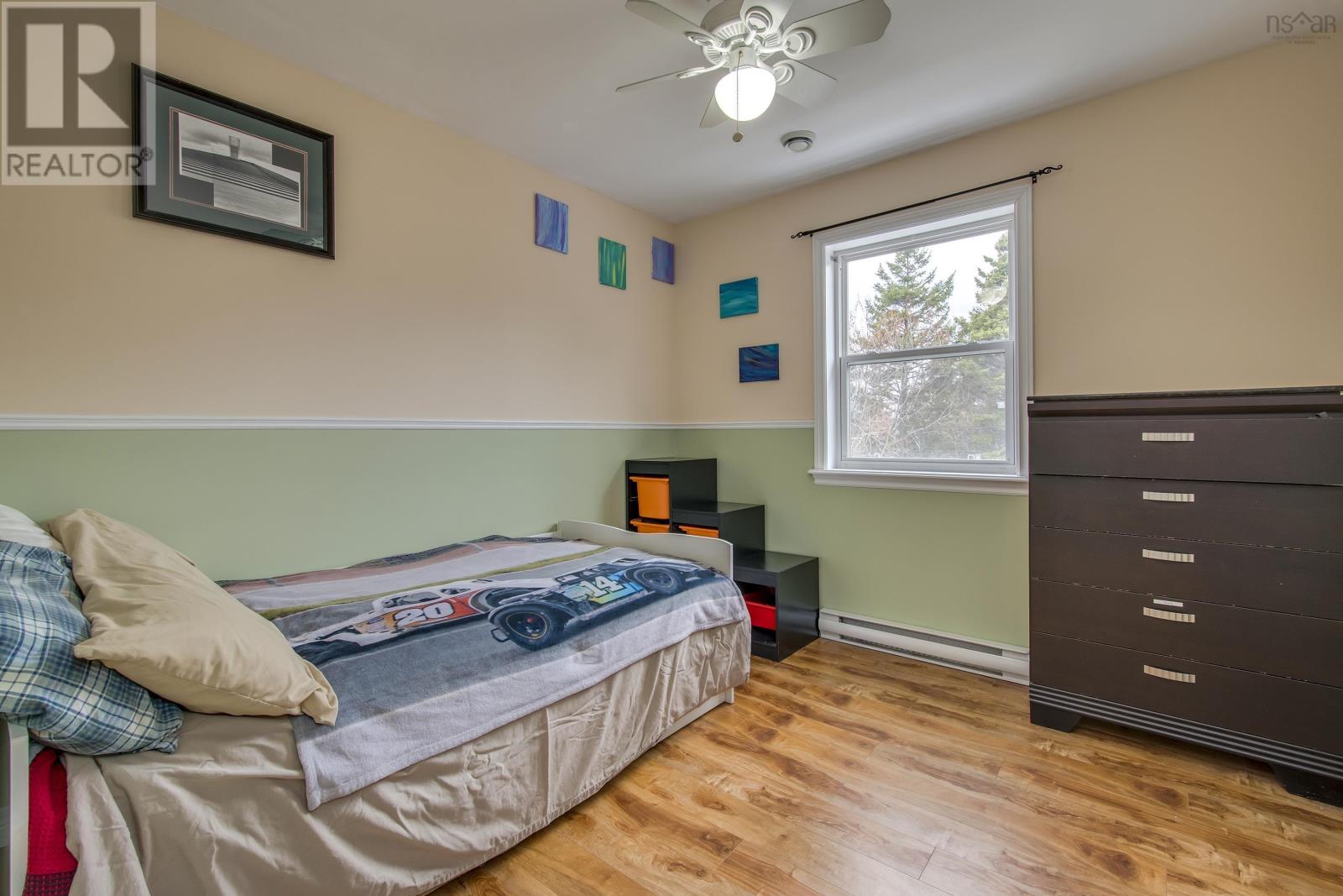 Property 25 of 50 of 192 Gleneagles Drive