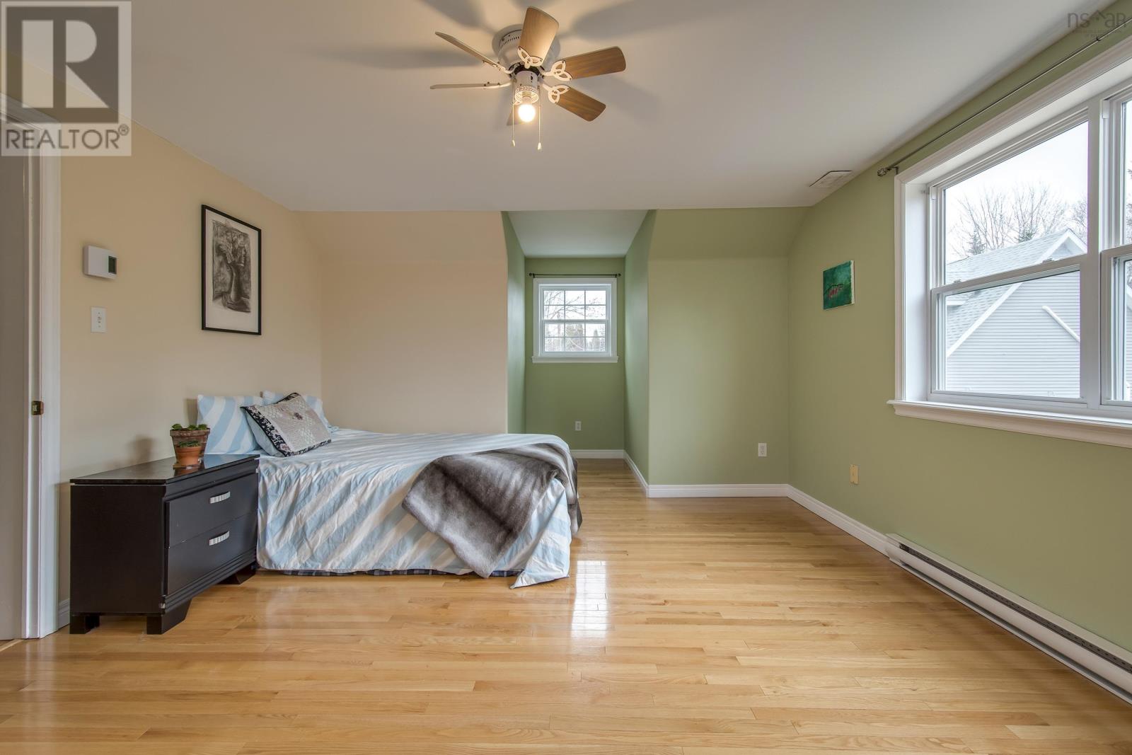 Property 29 of 50 of 192 Gleneagles Drive