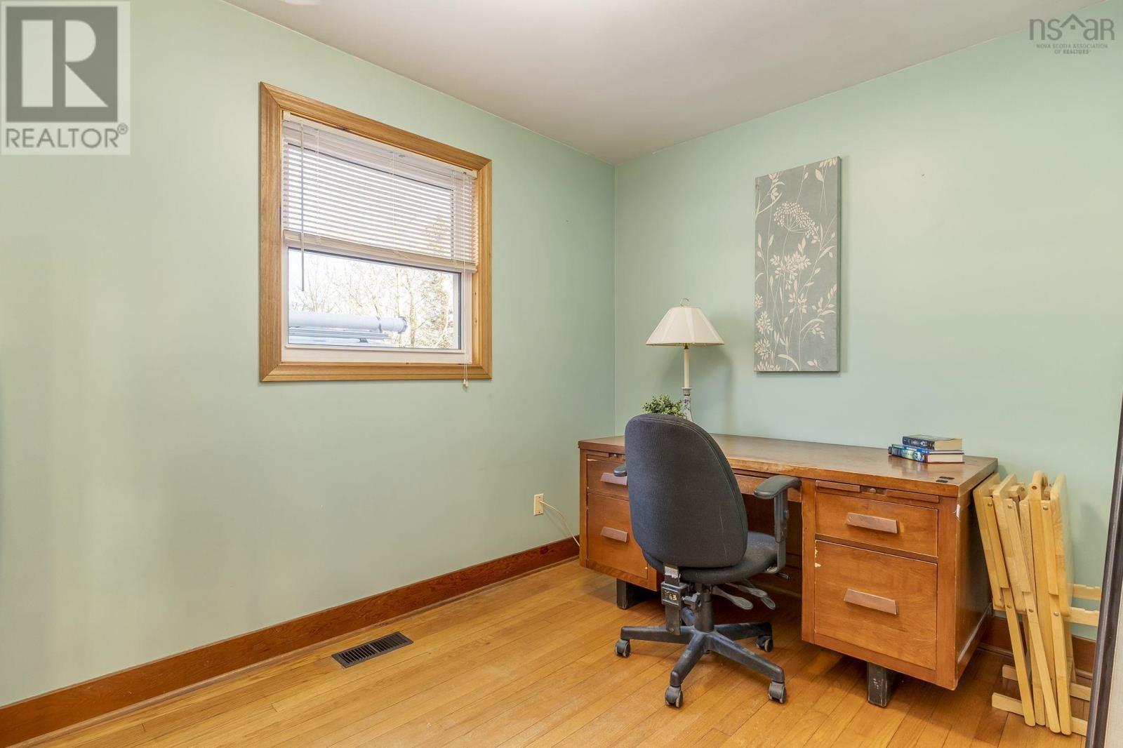 Property 19 of 37 of 31 Booth Street