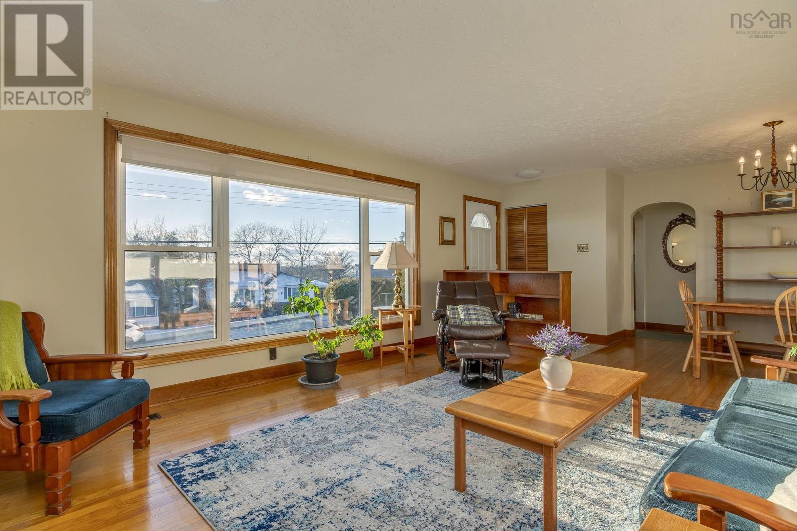 Property 6 of 37 of 31 Booth Street