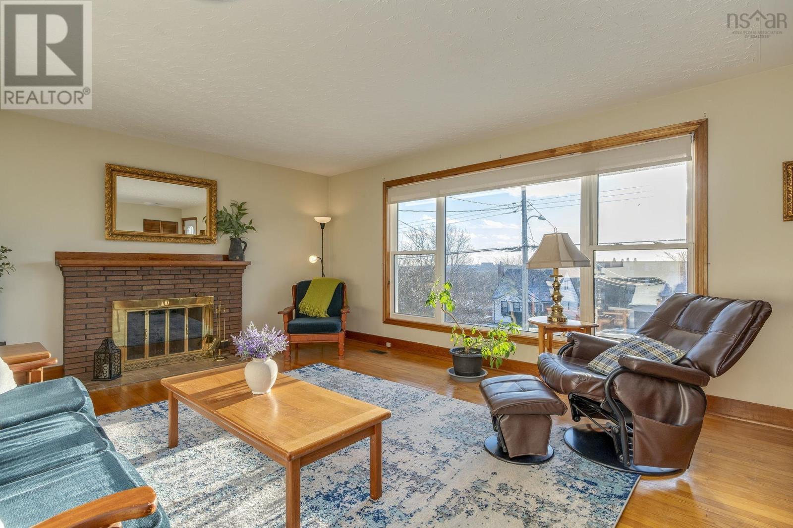 Property 5 of 37 of 31 Booth Street