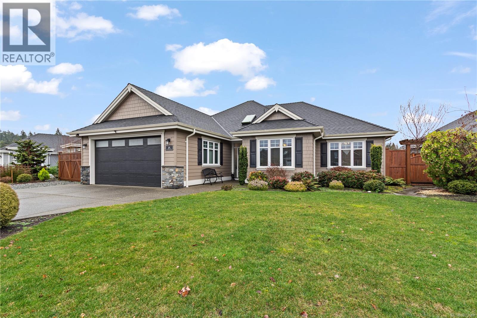 646 Alpine Dr, Parksville