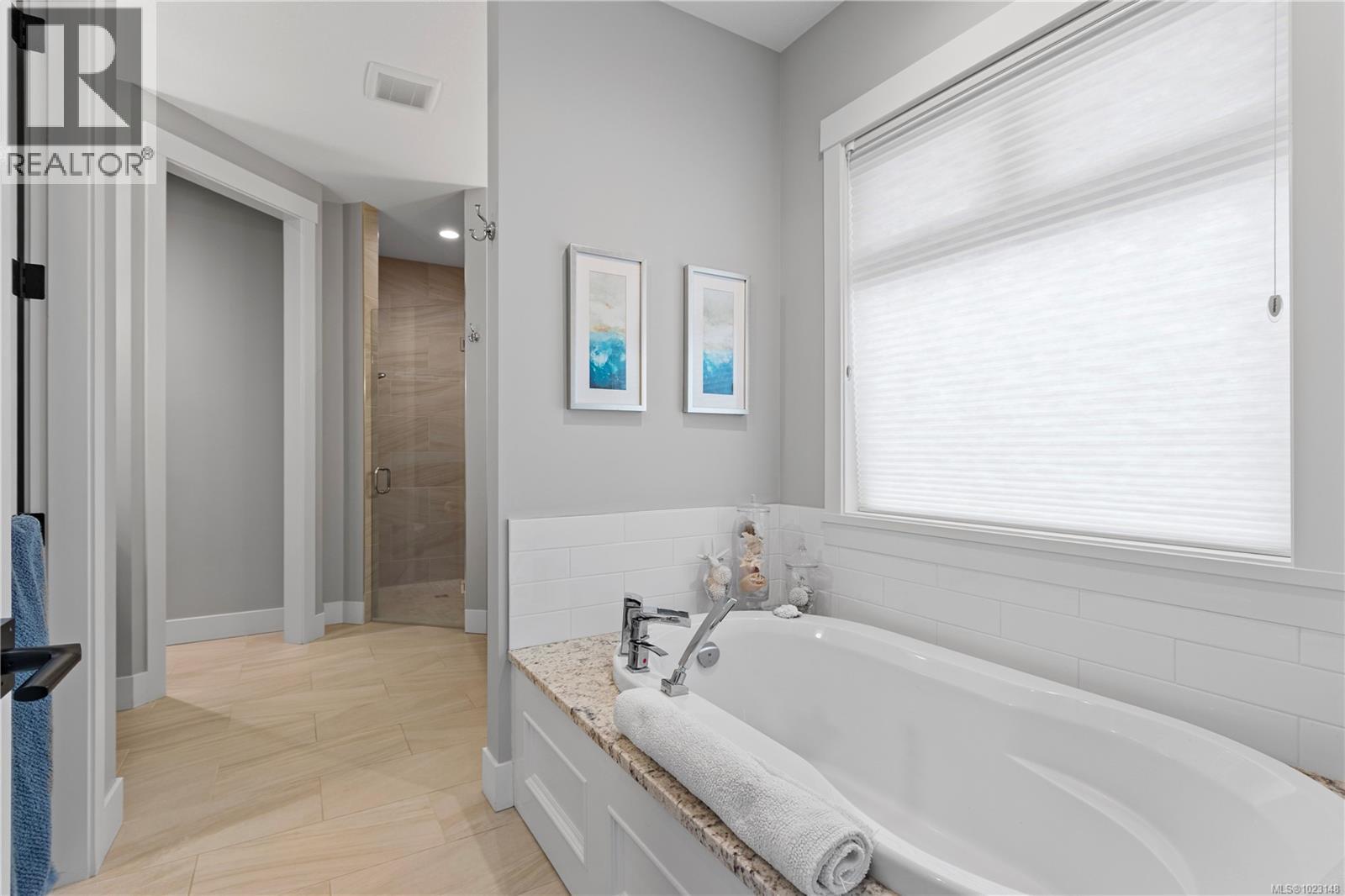 646 Alpine Dr, Parksville