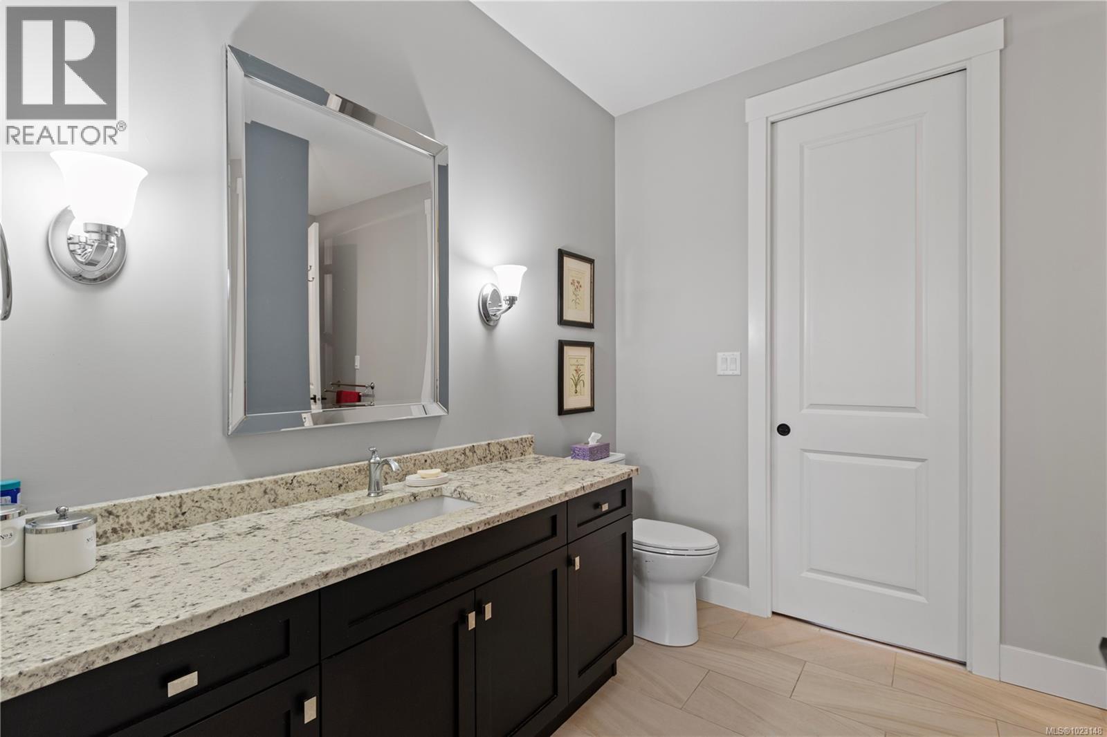 646 Alpine Dr, Parksville