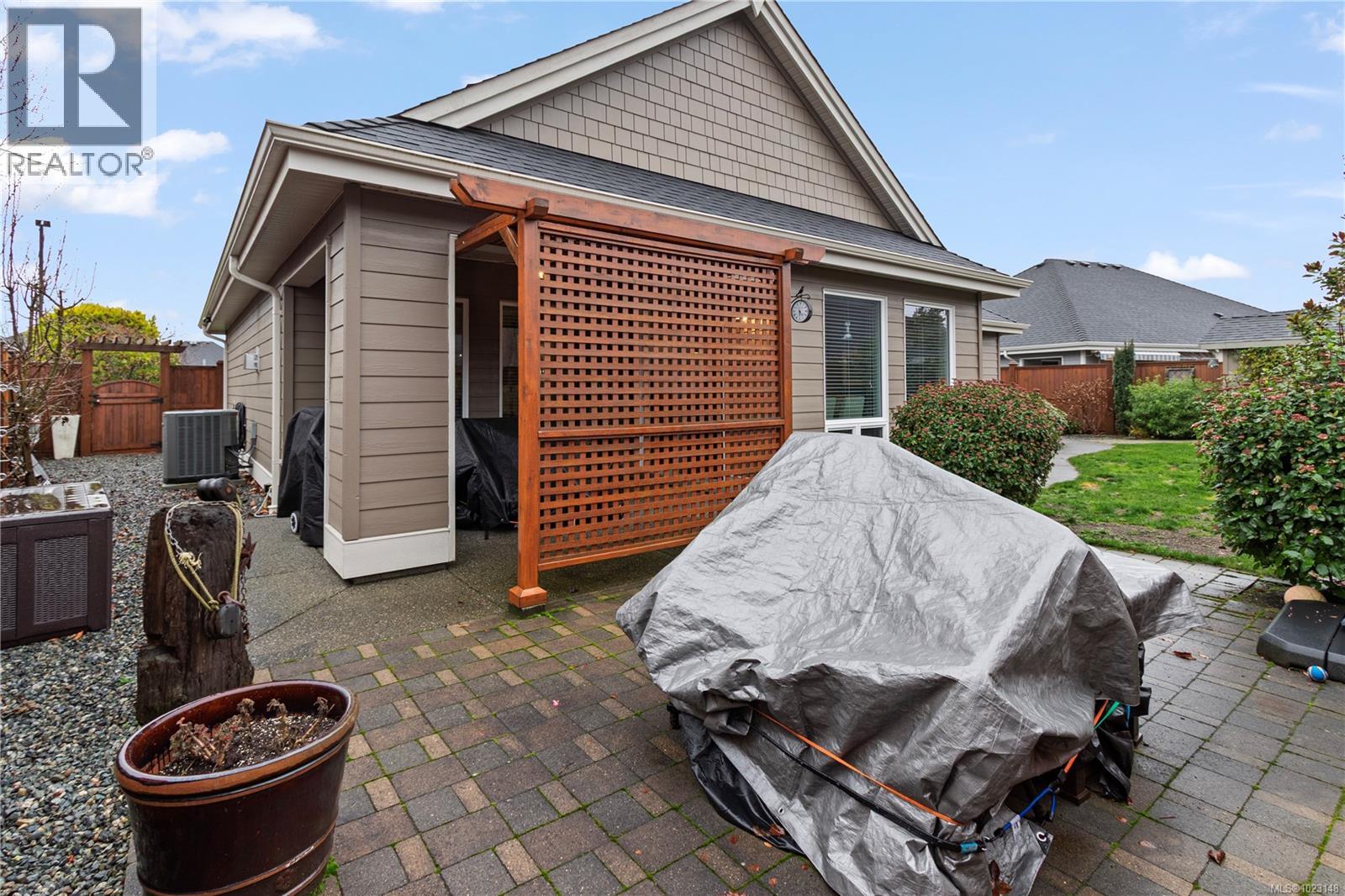 646 Alpine Dr, Parksville