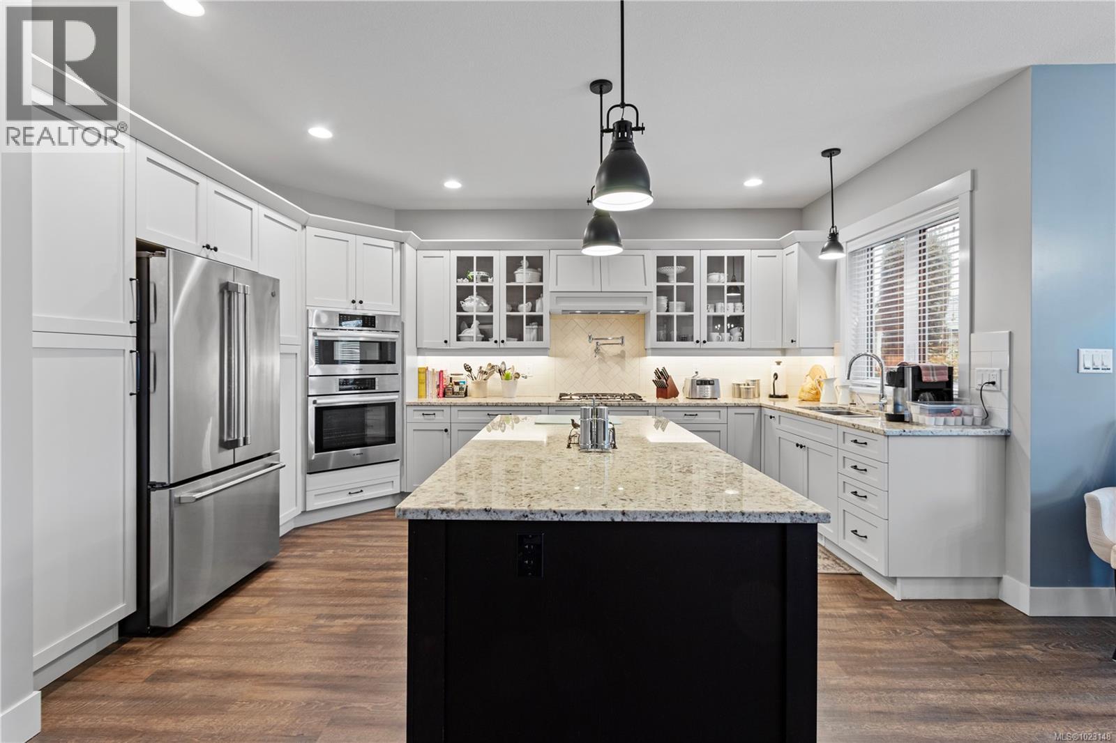 646 Alpine Dr, Parksville